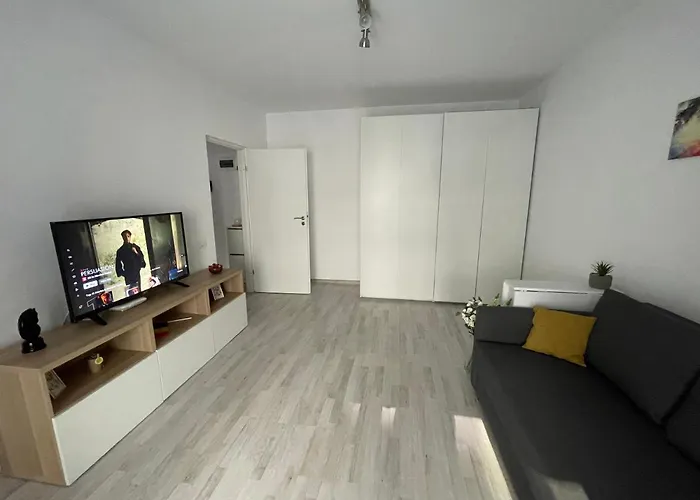 Plaza Luxury Near Presidential Palace *